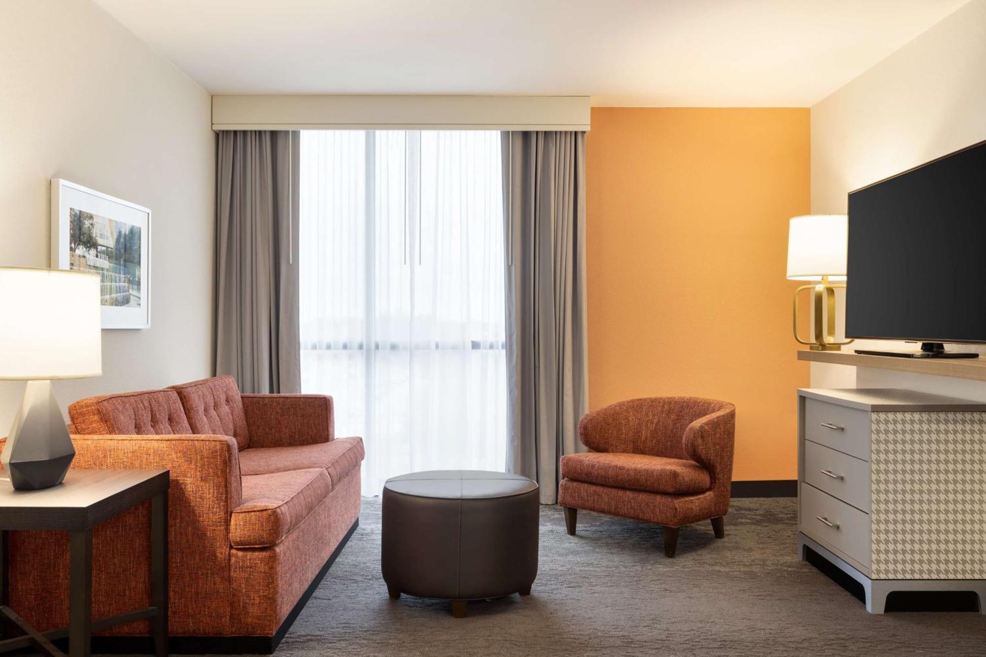 Doubletree By Hilton Fort Worth South Exterior photo