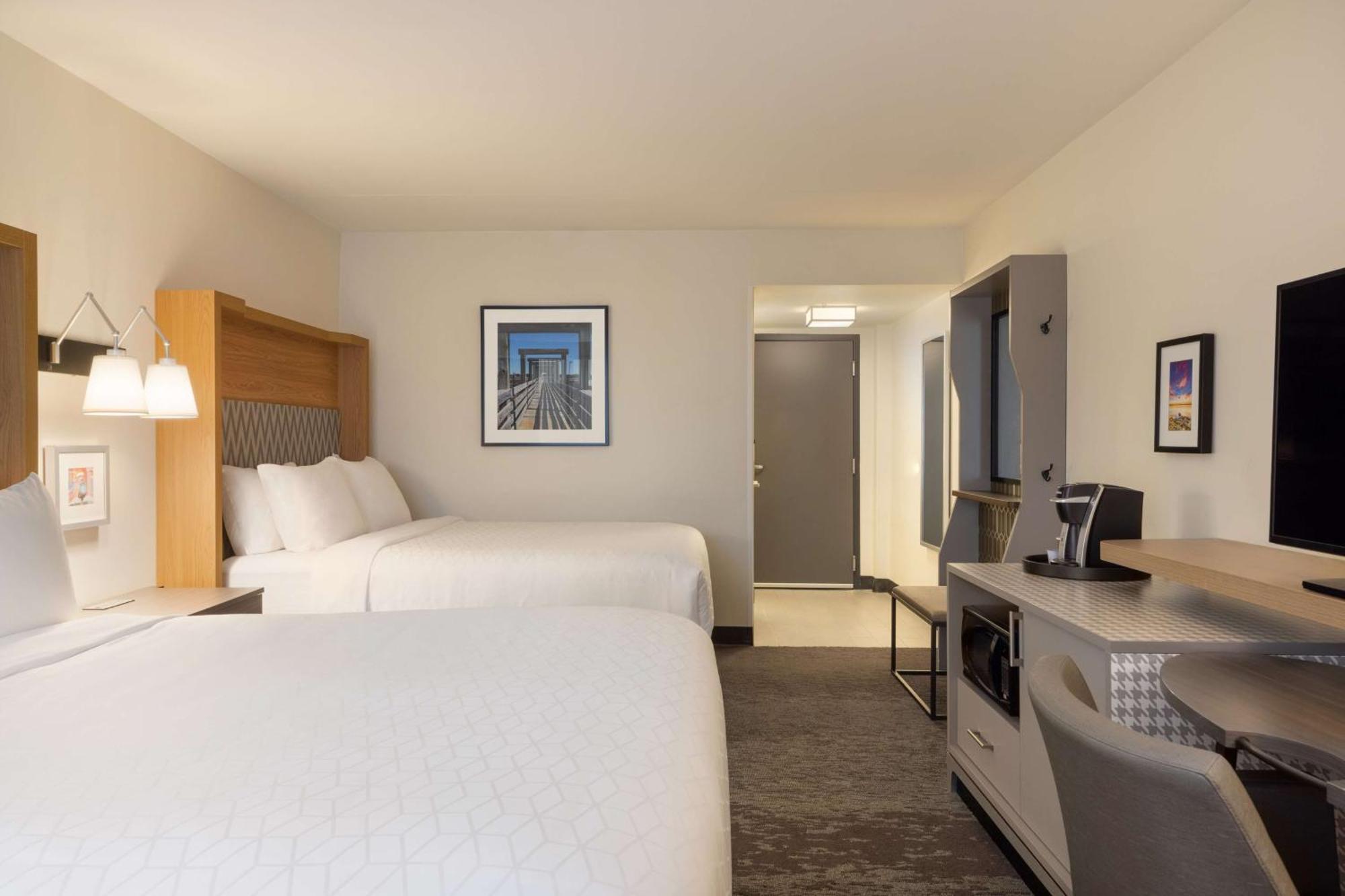 Doubletree By Hilton Fort Worth South Exterior photo