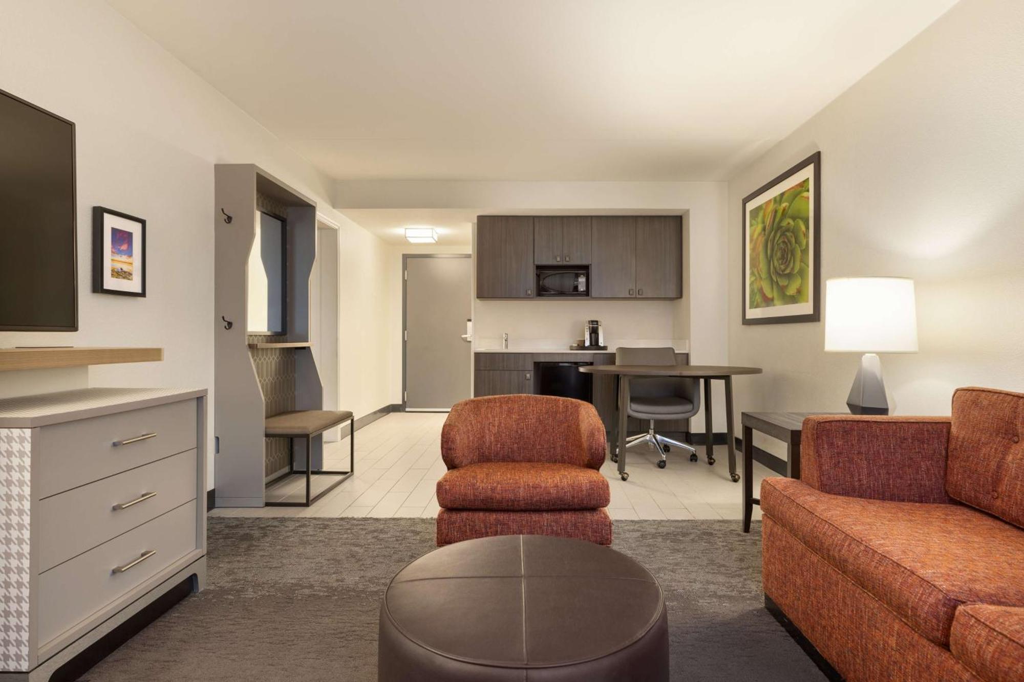 Doubletree By Hilton Fort Worth South Exterior photo